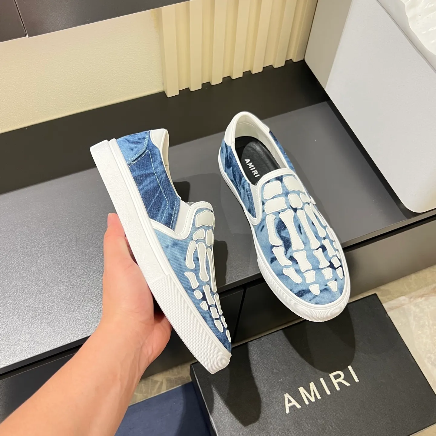 Men's shoes 💰p420, amiri The top purchasing agent for bone shoes 🔍🔍 is on sale at the men's counter at the same time. Cowhide is paired with 5D dynamic design style.